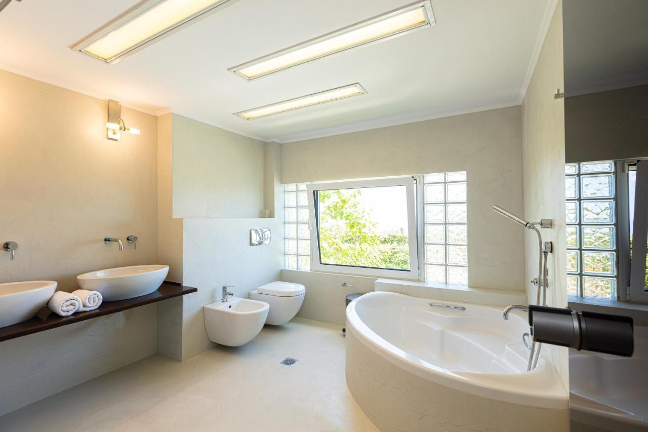 Thetree Villa, With Heated Pool & Spa Whirlpool Gallos Екстер'єр фото