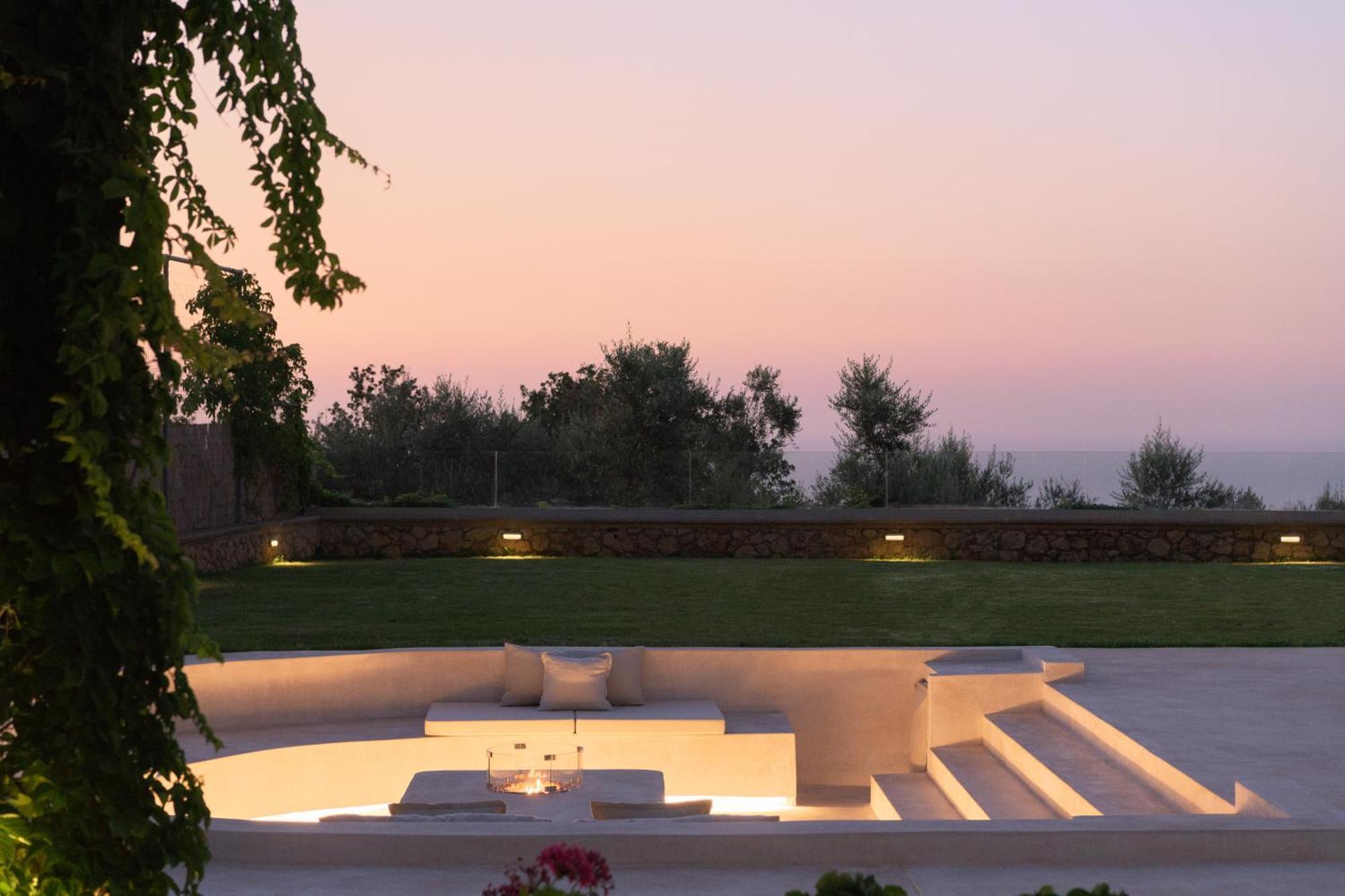 Thetree Villa, With Heated Pool & Spa Whirlpool Gallos Екстер'єр фото